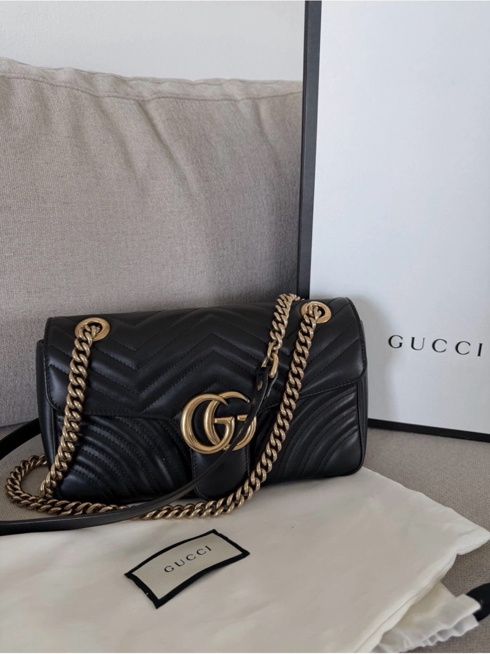 Gucci Mormont Small Shoulder bag Black Leather